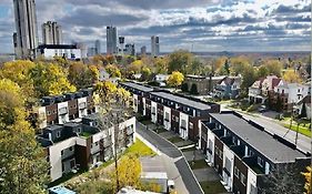 Bentley Commons Fallsview - Luxury 4 Bedroom 4 Bath Townhouse